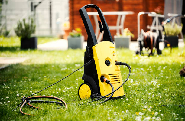 Best Warehouse Cleaning  in Lakes West, CT